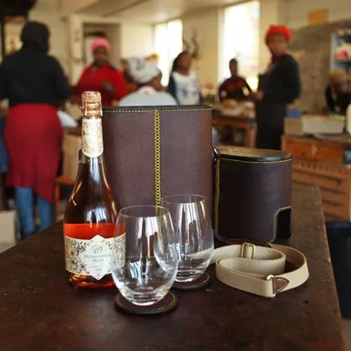 Stellenbosch Wine & 2 Glass Carrier
